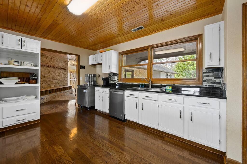 Crestview Estate 5 Acres-Heated Pool-5Min To Strip Villa Pigeon Forge Exterior foto